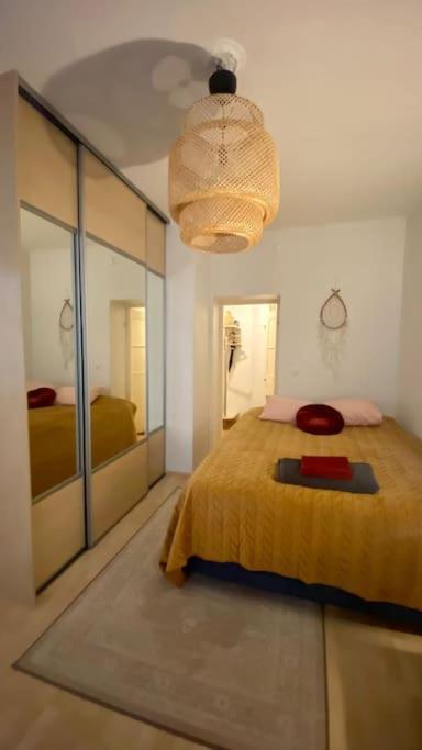 Lovely Apartment In The Centre, Street Level And Inner Yard Helsinki Exterior foto