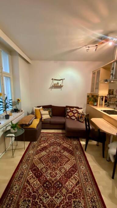 Lovely Apartment In The Centre, Street Level And Inner Yard Helsinki Exterior foto